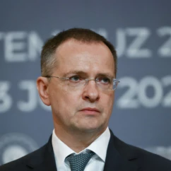 Владимир  Ростиславович  Мединский