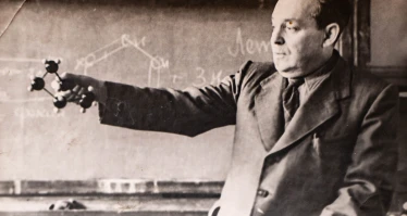 Спаситель миллионов. Исаак Постовский